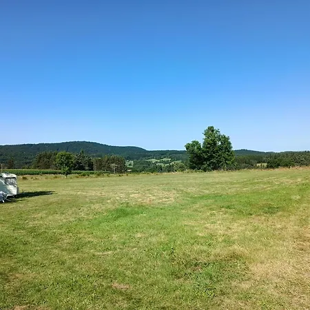Kemping Caravane Vintage Insolite Avec Jacuzzi Au Calme